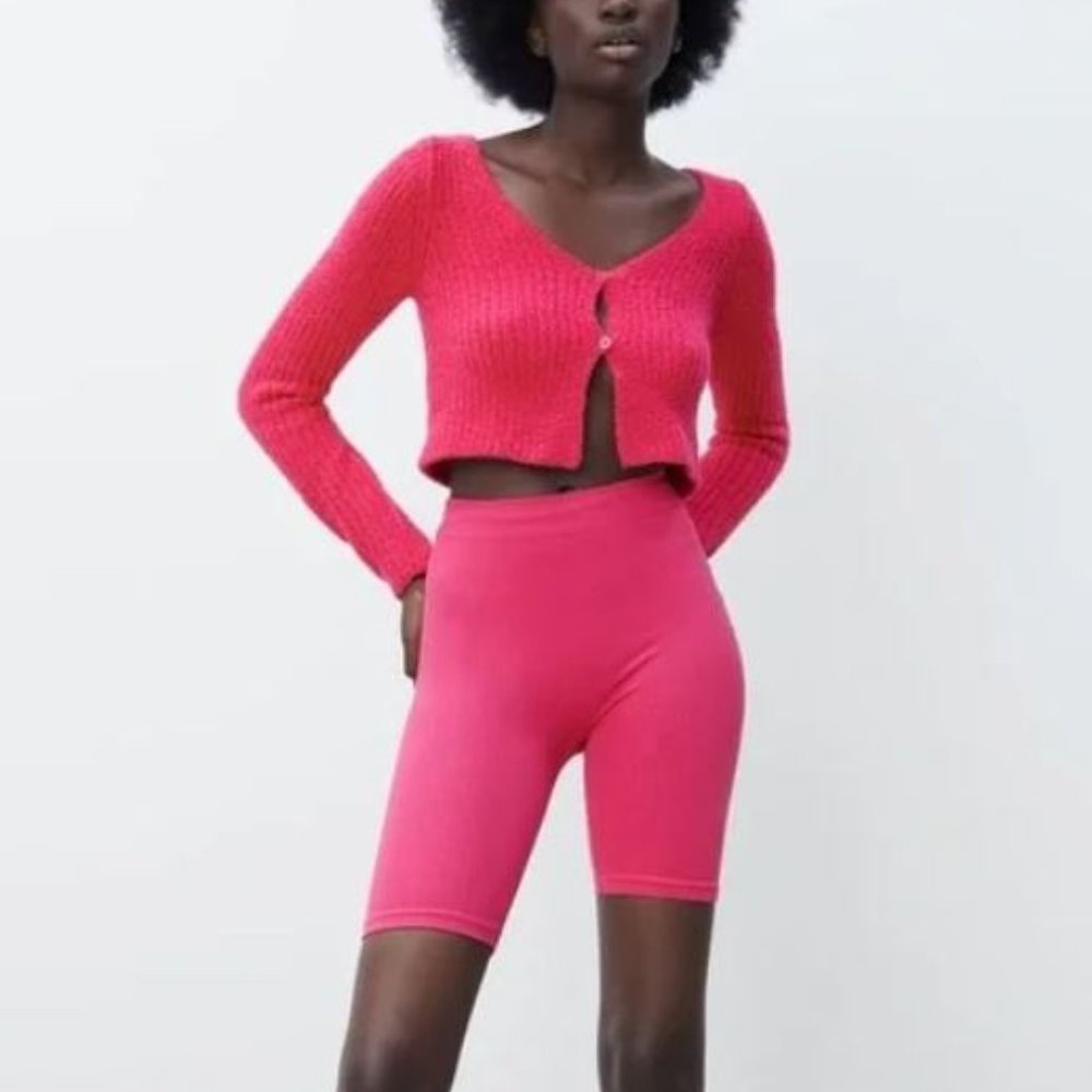 NWOT Zara Hot PInk Chenille Cropped Cardigan. - Picture 3 of 12